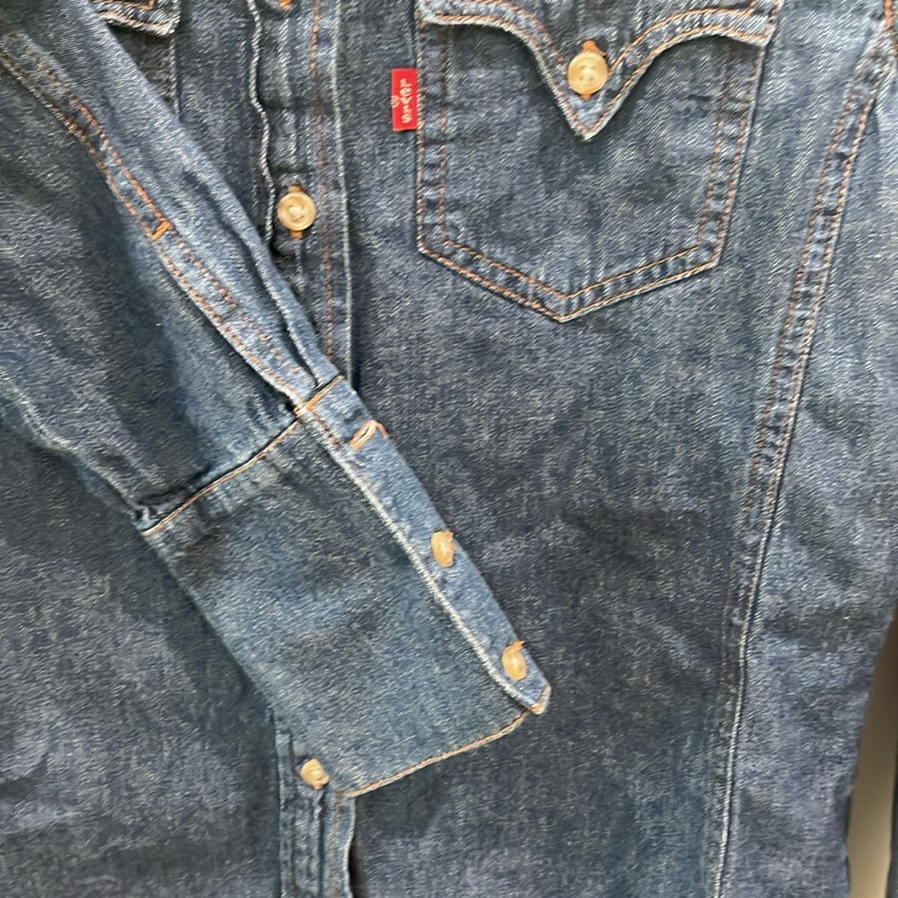 Levi’s Red Tab: Women’s Small Denim Button Down Shirt - Picture 5 of 6